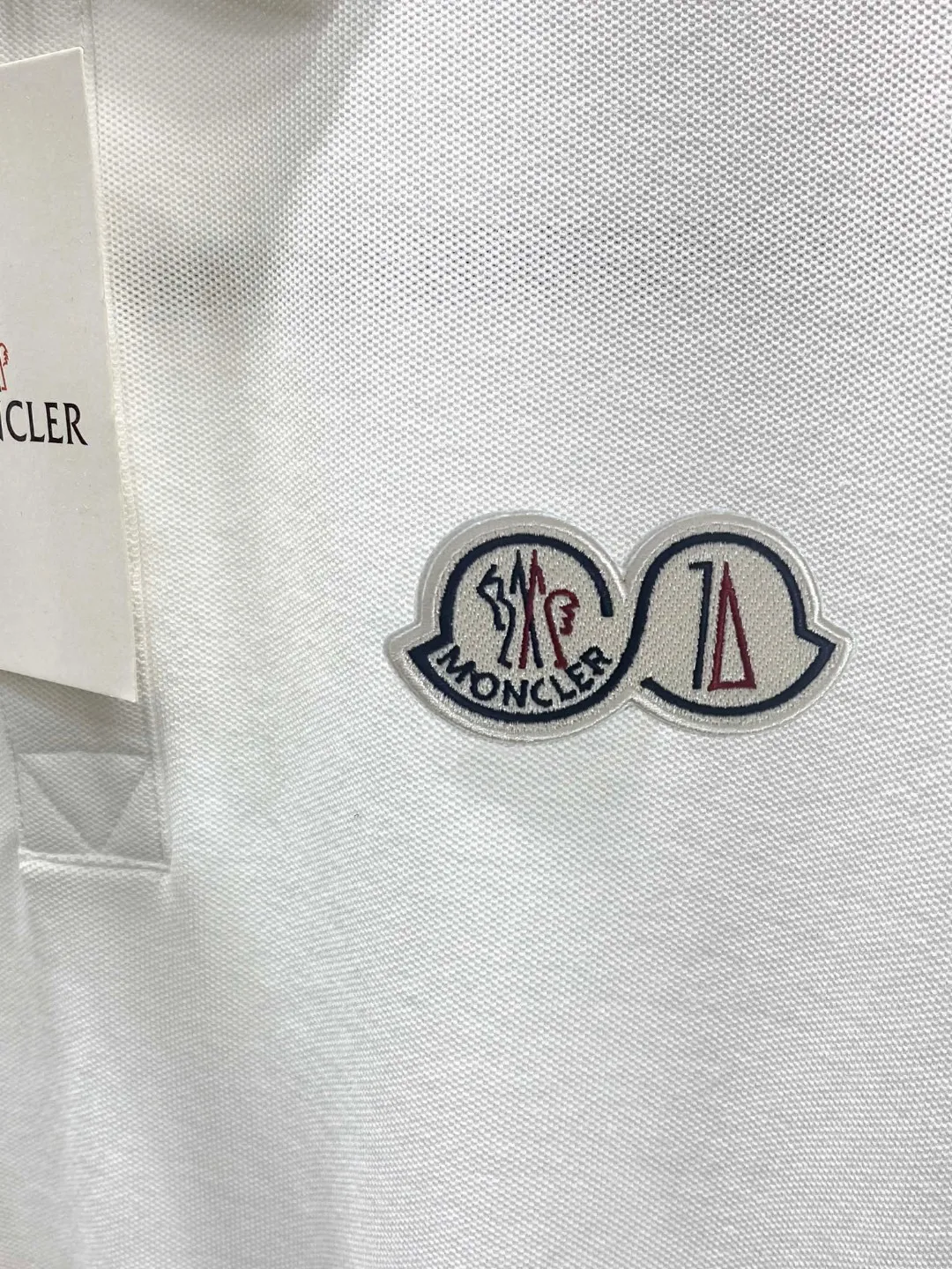 MONCLER/ SS Polo 。 T . . ! Piquet , “ ”。 . , , logo ， ， ， ， ， ， 。 Black/White/ Size：M~3XL